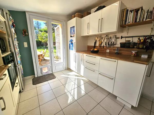 Maison BBC, 4 chambres, une mezzanine, un grand garage sur u