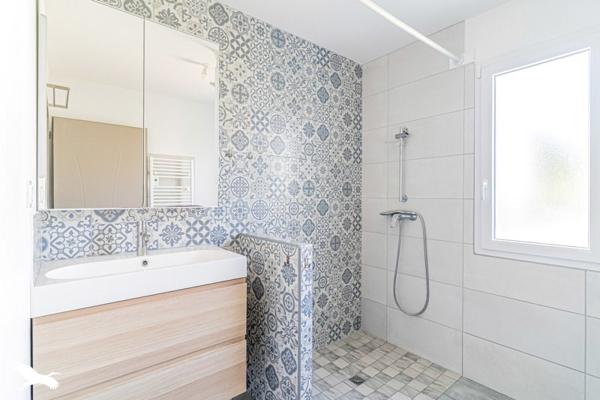 Maison 344 784 € Blanquefort 5 p 91 m² DPE A