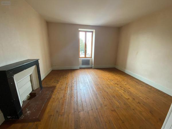 Maison à louer à Salornay-sur-Guye en Saône-et-Loire (71250), ref : l800232300