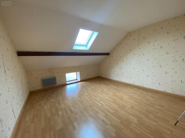 Maison à louer à Salornay-sur-Guye en Saône-et-Loire (71250), ref : l800232300