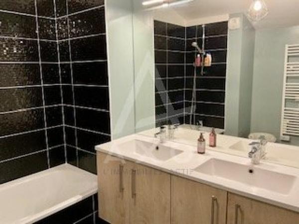 Ramonville - Dernier étage privatif avec rooftop et vue dégagée