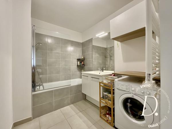 Appartement neuf 3 pièces avec terrasse et garage double