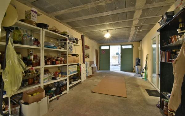 Maison à vendre    3 pièces •  Volonne