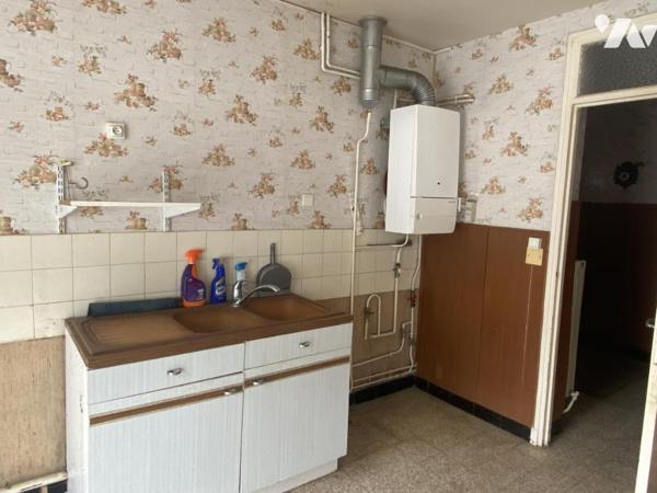 A VENDRE ANNOEULLIN Maison année 60 avec garage et jardin