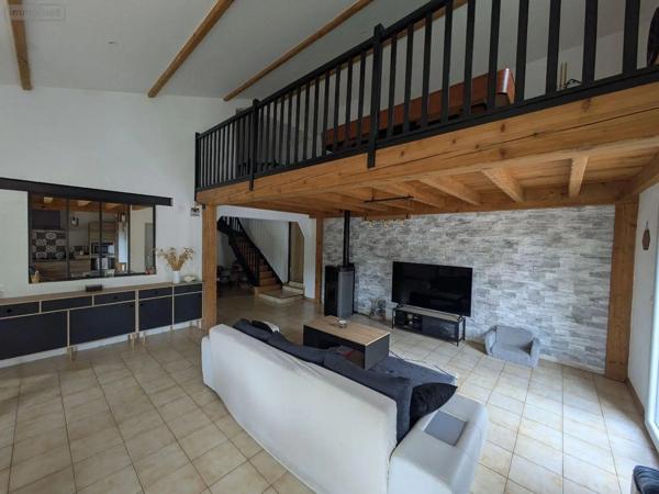 Achat - Maison Pouzauges 85700 7 pièces 169 m 2 2 m 2