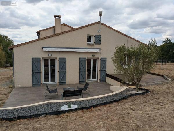 Achat - Maison Pouzauges 85700 7 pièces 169 m 2 2 m 2