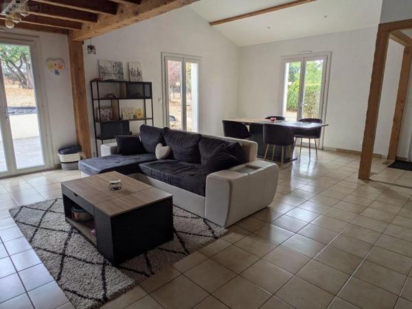 Achat - Maison Pouzauges 85700 7 pièces 169 m 2 2 m 2