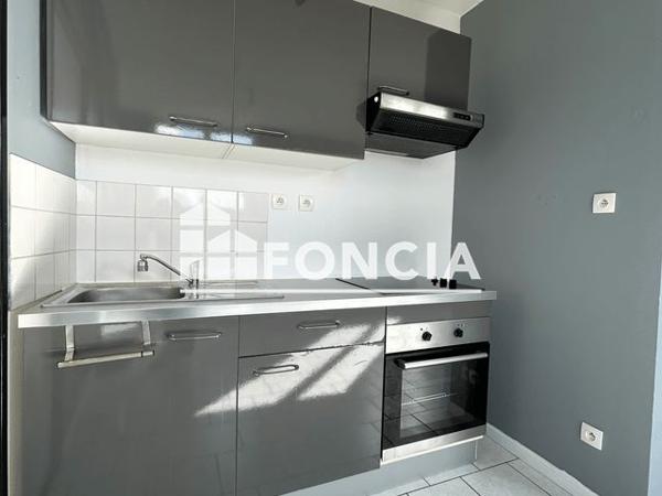 Location Appartement 2 pièces 32.2 m² - 10 bis rue de Condé Bully-les-mines 62160