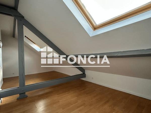 Location Appartement 2 pièces 32.2 m² - 10 bis rue de Condé Bully-les-mines 62160