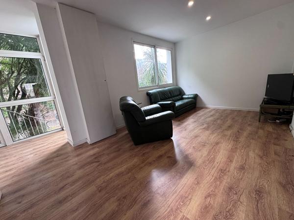 Appartement 4 pièce(s) 95 m2 , Quimperle