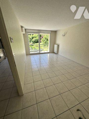 APPARTEMENT TYPE F2 avec TERRASSE et GARAGE