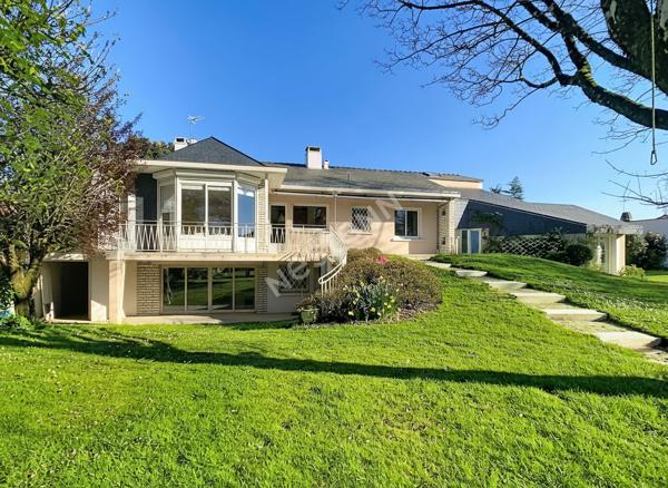 Maison Saint Macaire En Mauges 9 pièce(s) 272 m2