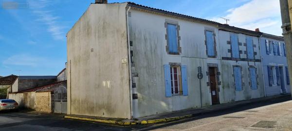 Achat - Maison | Maison de ville L'Éguille 17600 12 pièces 264 m 2 180 m 2