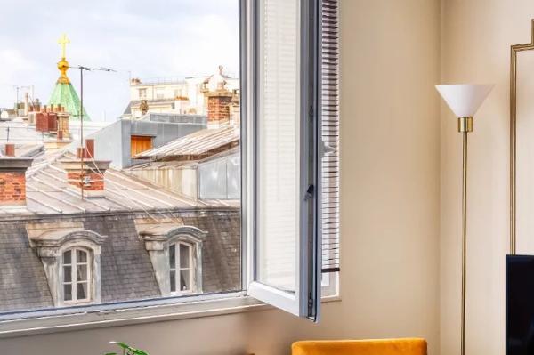 # Appartement – 44m² – Paris 8ème
