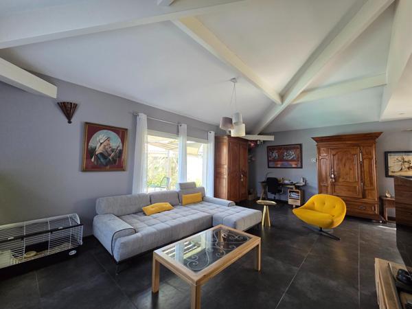 Ludon – Maison 169m², 5 ch, piscine, garage, sans vis-à-vis