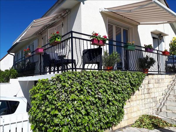 Maison à vendre |  Saint-Amand-Montrond |  5 pièces | 106 m²