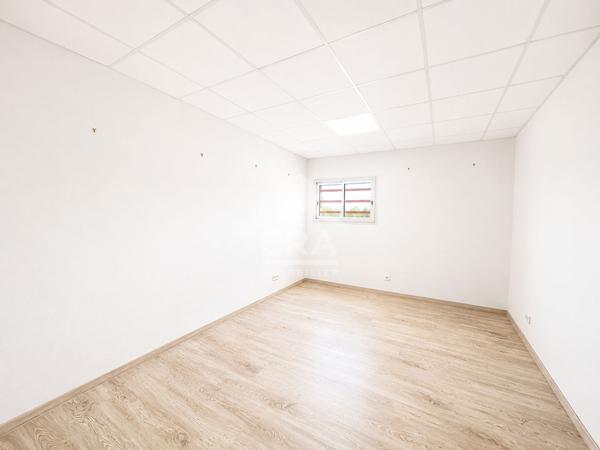 Bâtiments professionnels multi usage Zone d'activités Perpignan Nord