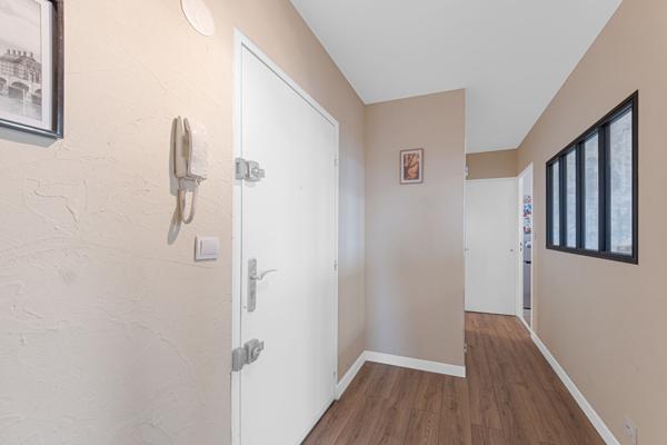 A découvrir en exclusivité: appartement de 89,6 m², composé de 3 chambres, avec balcon et ascenseur, buanderie et nombreux rangements