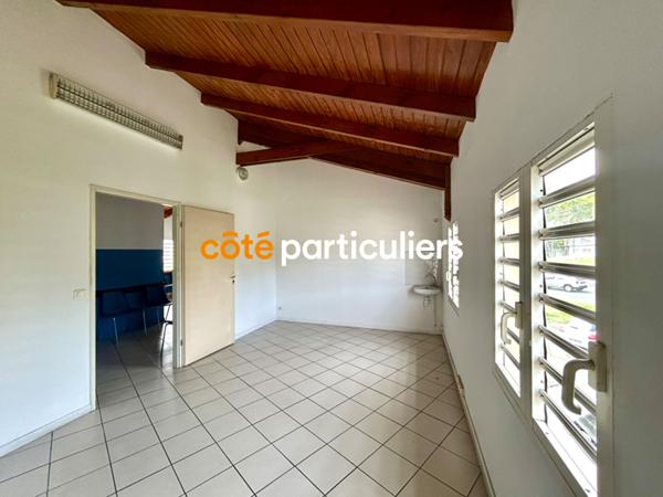 Location Bureaux16 m² - LE GOSIER (97190)
