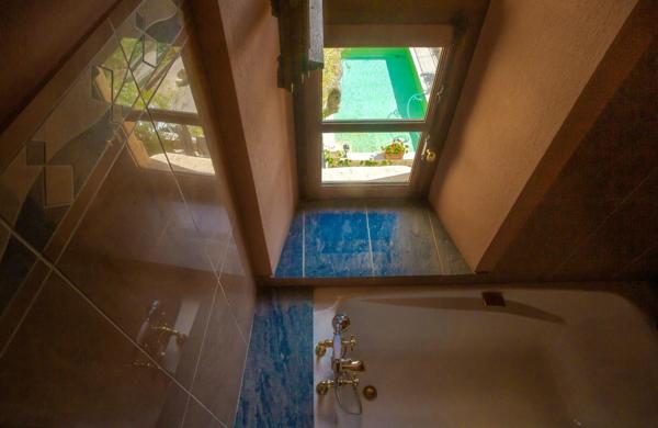 Lieu Inédit - vue 180° - Maison de maître sur promontoire - hameau médiéval - idéal accueil - piscine Ucel (07200)