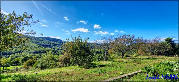 Saint-Jean-Chambre (07240) Terrain constructible 966 m² – Saint-Jean-Chambre