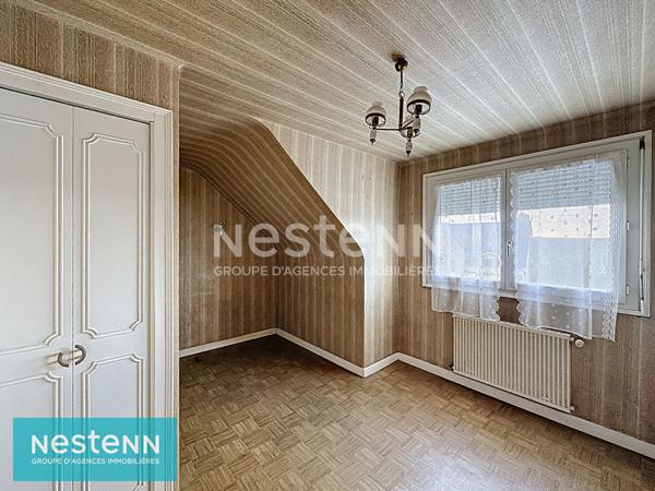 Maison plein centre bourg de Plaintel, 3 chambres, beaux volumes sur sous-sol total !