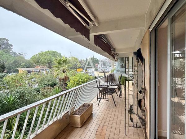 MONTPELLIER - ESTANOVE : BEL APPARTEMENT DE 4 PIÈCES - 92 M2 - GRANDE TERRASSE - PARKING - CAVE - PISCINE - TENNIS - BOULODROME - ARRET TRAMWAY ESTANOVE À PROXIMITÉ IMMÉDIATE.
