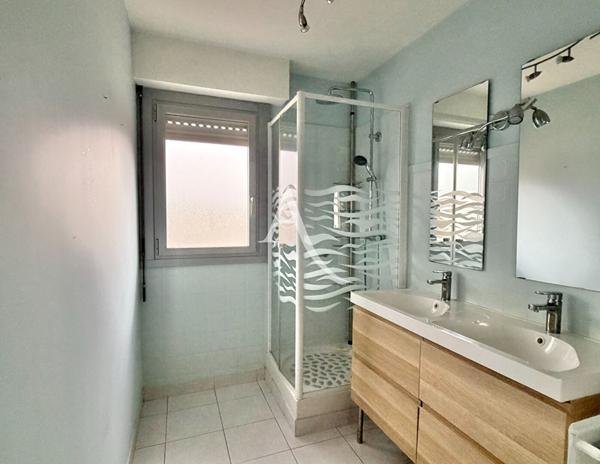 MONTPELLIER - ESTANOVE : BEL APPARTEMENT DE 4 PIÈCES - 92 M2 - GRANDE TERRASSE - PARKING - CAVE - PISCINE - TENNIS - BOULODROME - ARRET TRAMWAY ESTANOVE À PROXIMITÉ IMMÉDIATE.