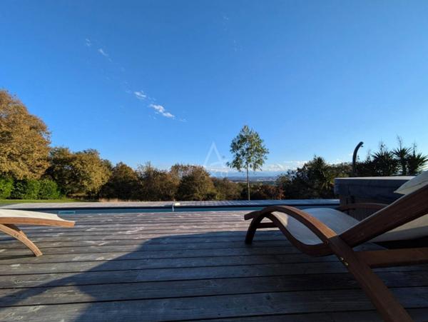 Superbe maison Béarnaise avec vue sur les Pyrénées