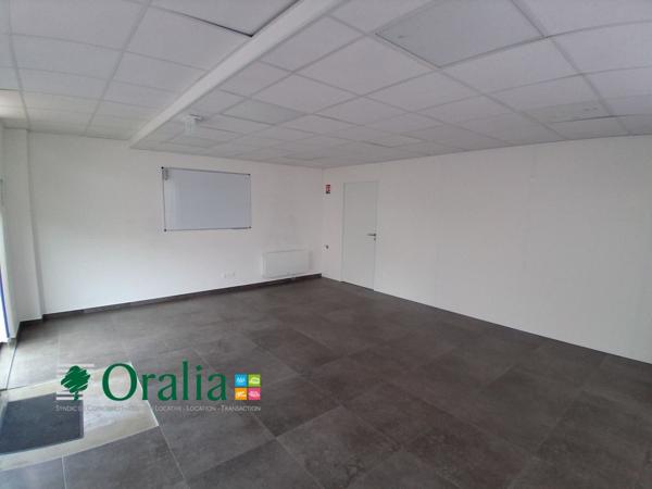 Local commercial · Location Jassans Riottier (01480) 78m²