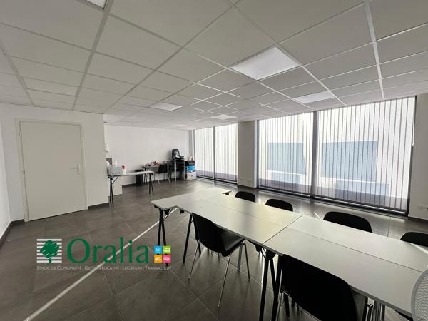 Local commercial · Location Jassans Riottier (01480) 78m²