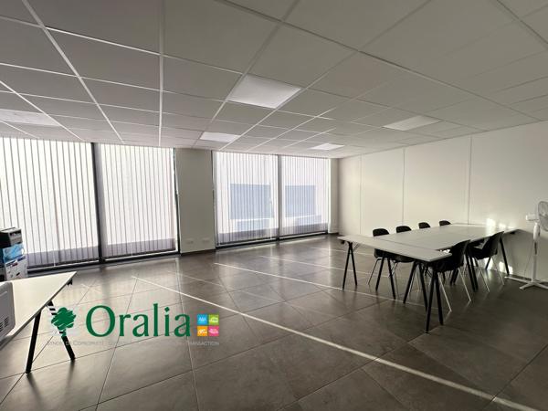Local commercial · Location Jassans Riottier (01480) 78m²