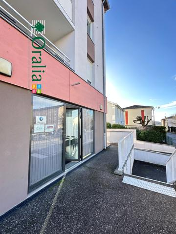 Local commercial · Location Jassans Riottier (01480) 78m²