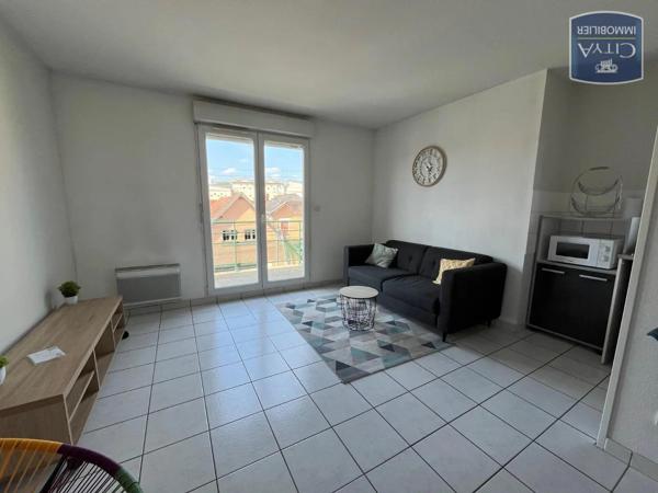 Appartement à louer 2 pièces 45.13m² Vierzon (18100)