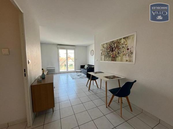 Appartement à louer 2 pièces 45.13m² Vierzon (18100)