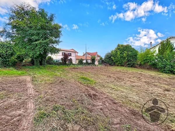 Vente Terrain 3472 m2 à Coutras