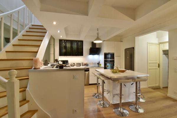 Immeuble mixte en hypercentre avec local commercial et duplex de caractère -Digne-Les-Bains (04)