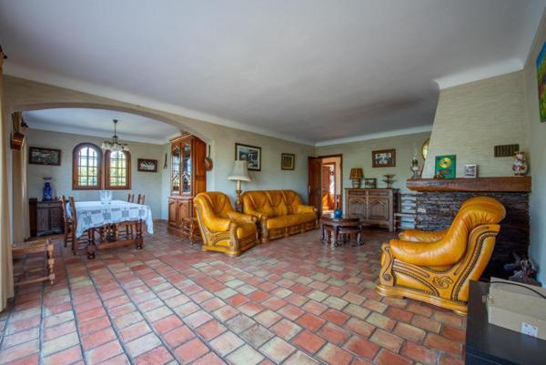 Villa à réinventer au cœur du Golfe de St-Tropez