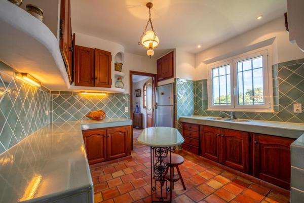 Villa à réinventer au cœur du Golfe de St-Tropez