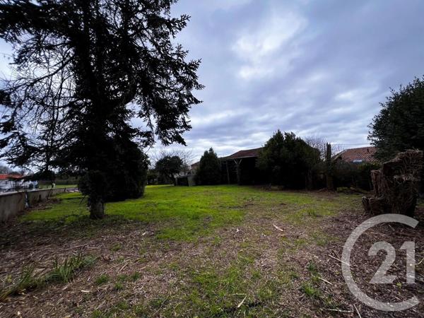 Terrain à vendre  850 m 2   LUCON  - 85