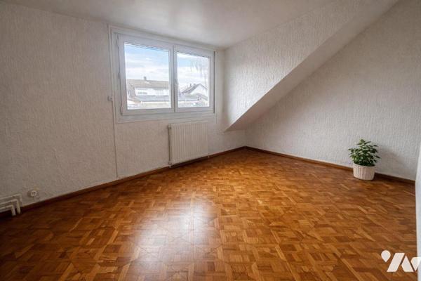 Maison de type lotissement située dans une résidence calme et prisée, proche centre ville et co...