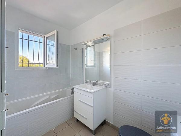 Location Maison 5 pièces 102 m2 à Sainte-Eulalie-en-Born