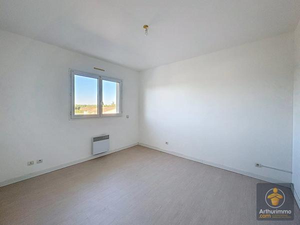 Location Maison 5 pièces 102 m2 à Sainte-Eulalie-en-Born
