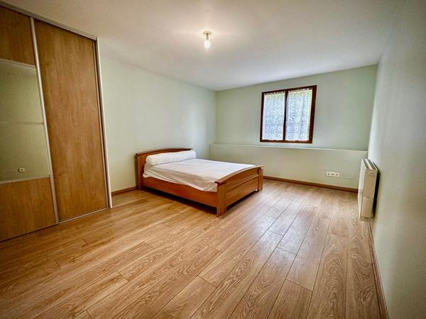 Maison Nogent Sur Eure 7 pièces 230m²