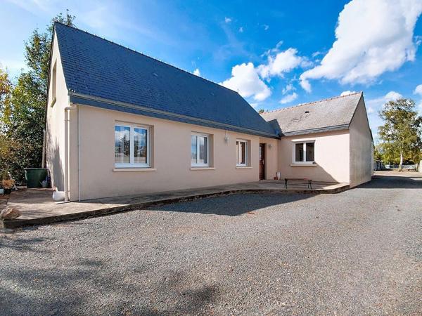 Maison
         6 pièces
        - 171 m² 210 000 € *