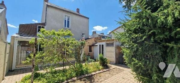 Maison à Vendre à Thouars (79100), à proximité du centre ville et des écoles,