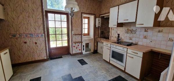 Maison à Vendre à Thouars (79100), à proximité du centre ville et des écoles,