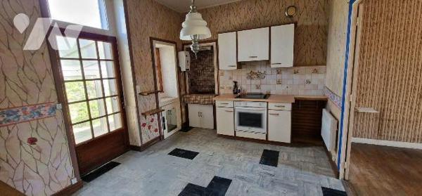 Maison à Vendre à Thouars (79100), à proximité du centre ville et des écoles,