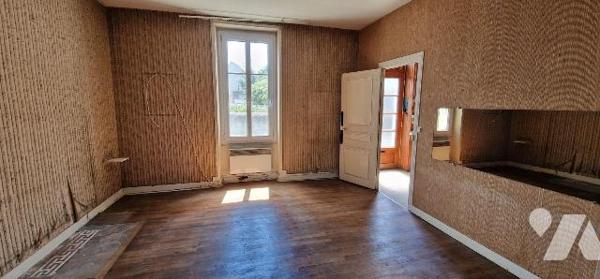 Maison à Vendre à Thouars (79100), à proximité du centre ville et des écoles,