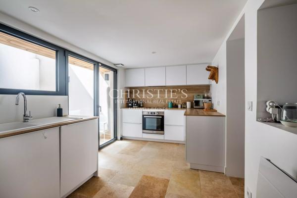 BOUSCAT CENTRE – MAISON EN PIERRE RÉNOVÉE de 86 m2 AVEC TERRASSE de 15 m2